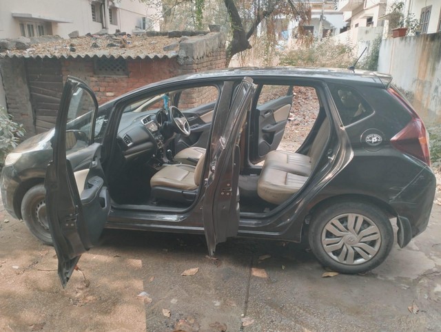 Second-hand 2016 Honda Jazz 1.2 V i VTEC for sale in Hyderabad-7