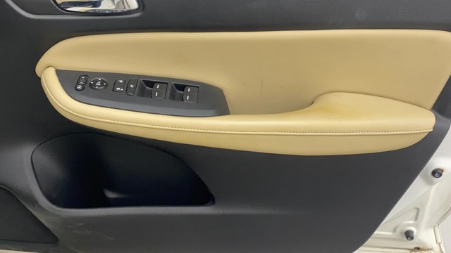 Second-hand 2020 Honda City ZX CVT for sale in Chennai-17