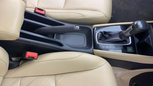 Second-hand 2020 Honda City ZX CVT for sale in Chennai-13