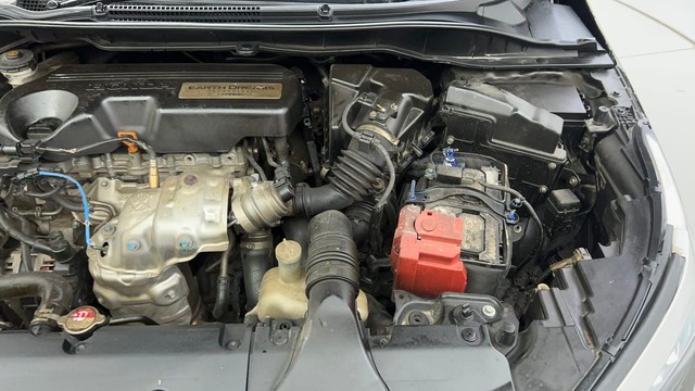 Second-hand 2022 Honda City ZX MT Diesel for sale in Ahmedabad-39