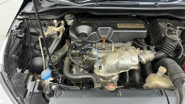 Second-hand 2022 Honda City ZX MT Diesel for sale in Ahmedabad-36