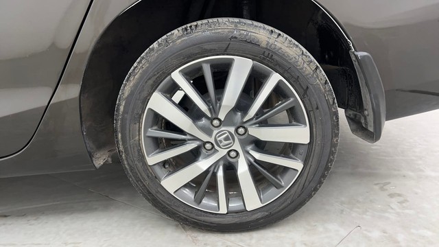 Second-hand 2021 Honda City ZX MT for sale in Pune-19