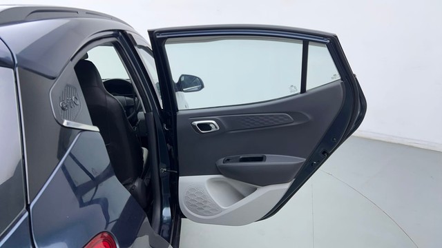 Second-hand 2022 Hyundai Grand i10 1.2 Kappa Sportz BSIV for sale in New Delhi-31