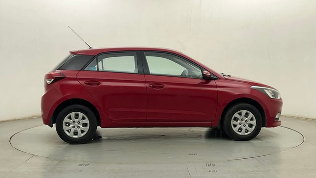 Second-hand 2017 Hyundai i20 Sportz 1.2 for sale in Mumbai-2