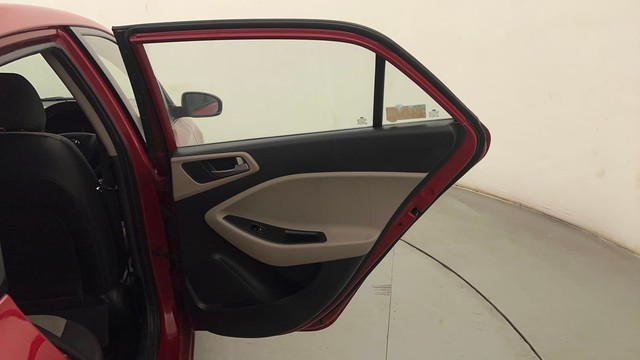 Second-hand 2017 Hyundai i20 Sportz 1.2 for sale in Mumbai-23