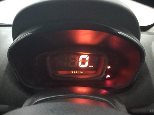 Second-hand 2017 Renault KWID 1.0 AMT RXT for sale in Coimbatore-13