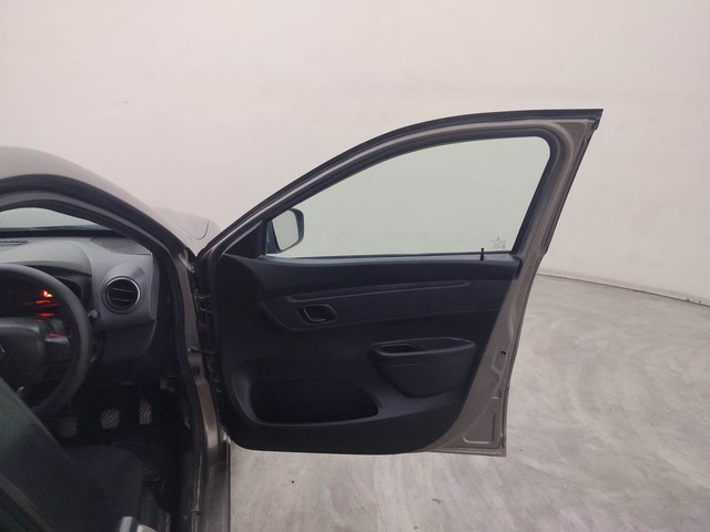 Second-hand 2017 Renault KWID 1.0 AMT RXT for sale in Coimbatore-16