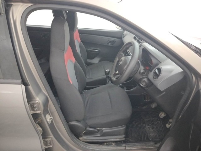 Second-hand 2017 Renault KWID 1.0 AMT RXT for sale in Coimbatore-15