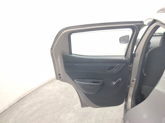 Second-hand 2017 Renault KWID 1.0 AMT RXT for sale in Coimbatore-29