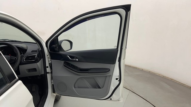 Second-hand 2021 Tata Tiago XZA AMT for sale in Mumbai-16