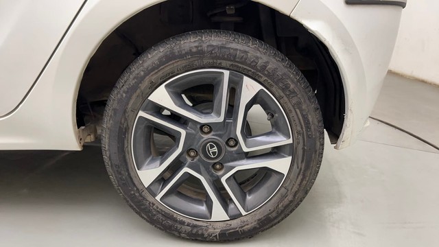 Second-hand 2021 Tata Tiago XZA AMT for sale in Mumbai-19