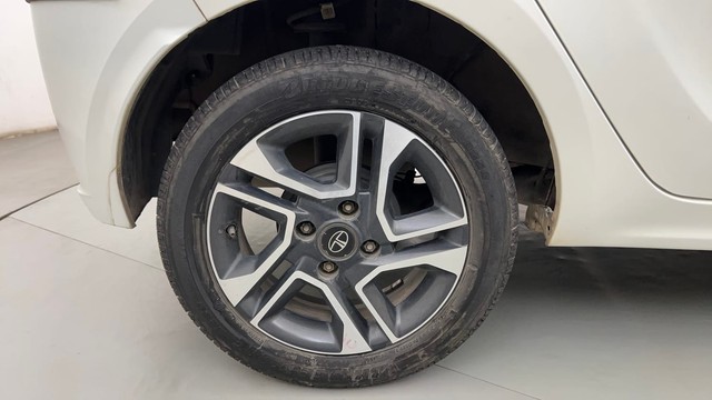 Second-hand 2021 Tata Tiago XZA AMT for sale in Mumbai-18