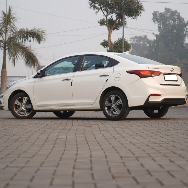 Second-hand 2019 Hyundai Verna CRDi 1.6 SX for sale in Karnal-13