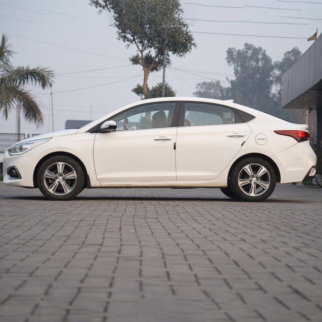 Second-hand 2019 Hyundai Verna CRDi 1.6 SX for sale in Karnal-3