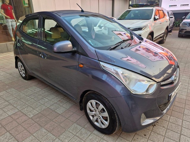 Second-hand 2012 Hyundai EON Sportz for sale in Mumbai-10
