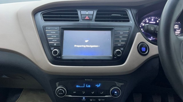 Second-hand 2017 Hyundai i20 1.2 Asta for sale in Hyderabad-32