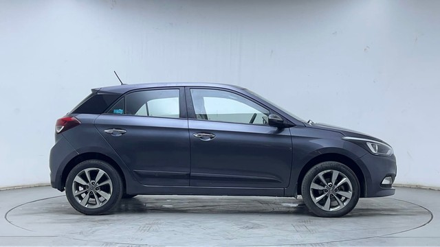 Second-hand 2017 Hyundai i20 1.2 Asta for sale in Hyderabad-2