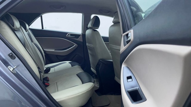 Second-hand 2017 Hyundai i20 1.2 Asta for sale in Hyderabad-30