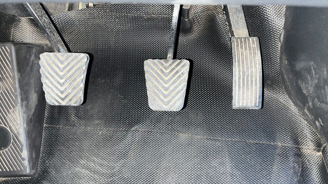 Second-hand 2017 Hyundai i20 1.2 Asta for sale in Hyderabad-14