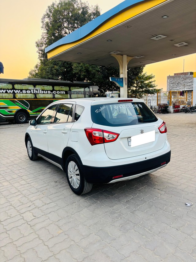 Maruti Suzuki S Cross Sigma DDiS 200 SH Second-hand 2017 Maruti Suzuki S Cross Sigma DDiS 200 SH for sale in Lucknow-6