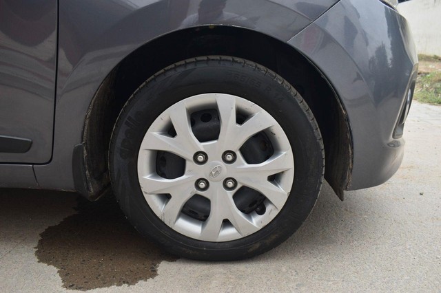 Hyundai Grand i10 Sportz Second-hand 2015 Hyundai Grand i10 Sportz for sale in Gurgaon-16