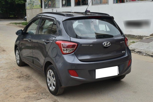 Hyundai Grand i10 Sportz Second-hand 2015 Hyundai Grand i10 Sportz for sale in Gurgaon-6