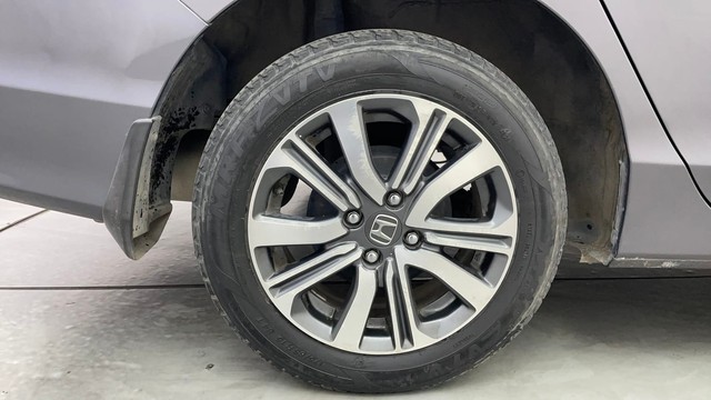 Second-hand 2021 Honda City 1.5 V MT Exclusive for sale in Chennai-18