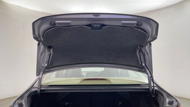 Second-hand 2021 Honda City 1.5 V MT Exclusive for sale in Chennai-28