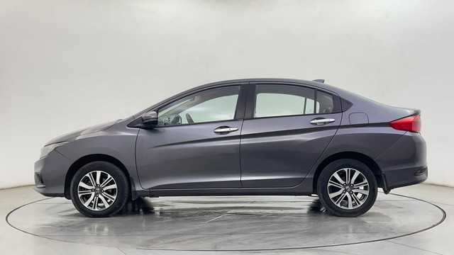 Second-hand 2021 Honda City 1.5 V MT Exclusive for sale in Chennai-6