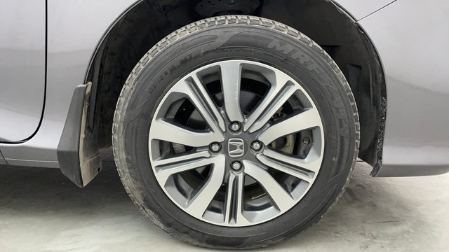 Second-hand 2021 Honda City 1.5 V MT Exclusive for sale in Chennai-17