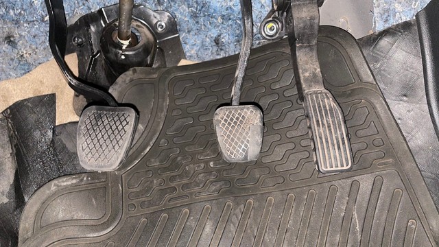 Second-hand 2021 Honda City 1.5 V MT Exclusive for sale in Chennai-14