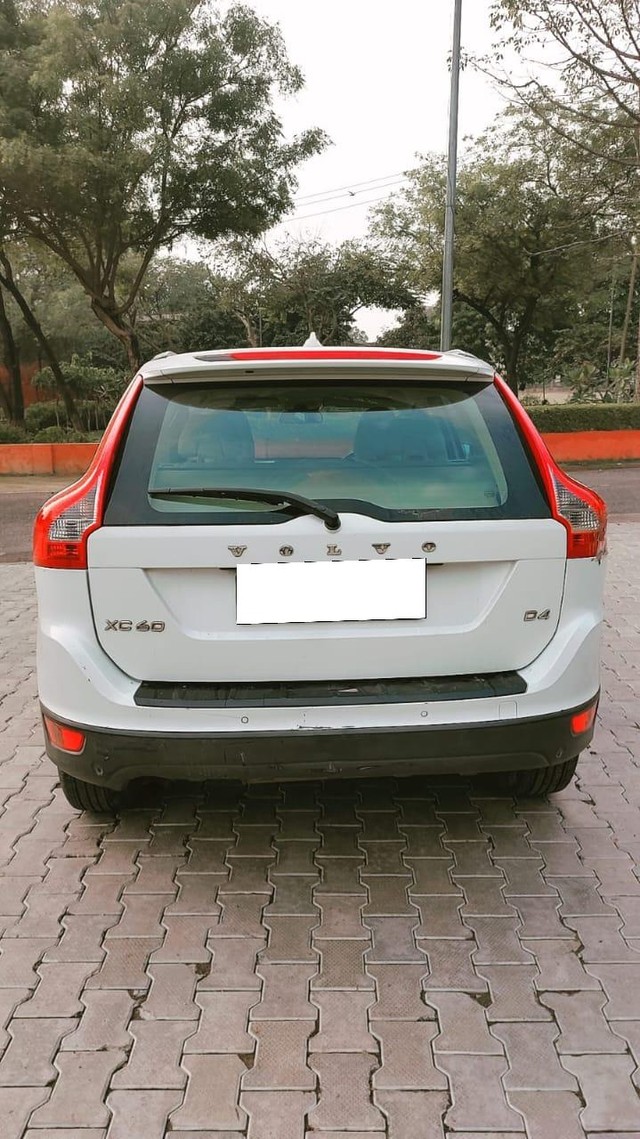 Second-hand 2013 Volvo XC90 D5 AWD for sale in Agra-3