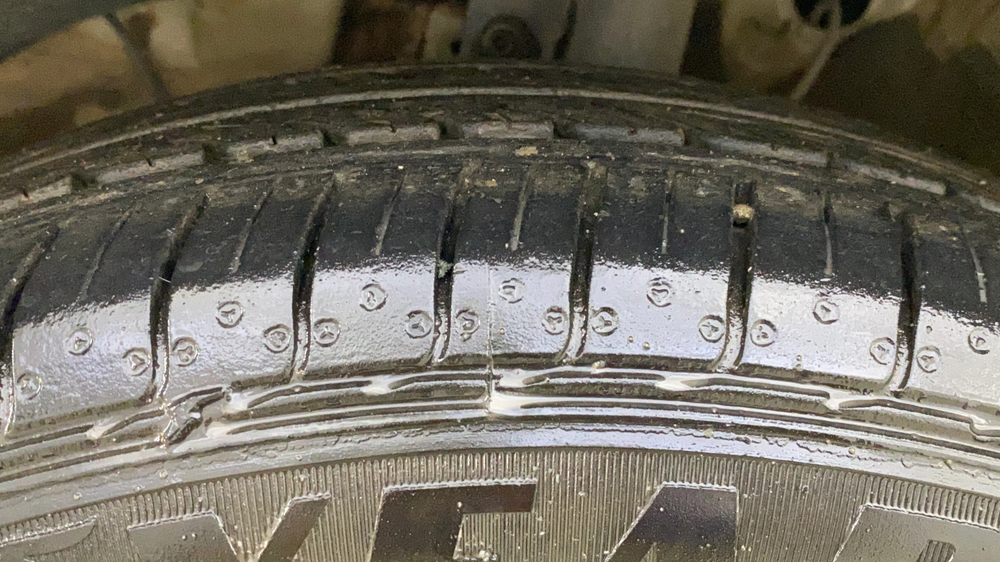 Buy Used Maruti Swift ZXI AMT of 2018 model @ 4,31,733 INR in