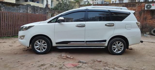 Toyota Innova Crysta 2.4 G MT 8S BSIV Second-hand 2018 Toyota Innova Crysta 2.4 G MT 8S BSIV for sale in Patna-3