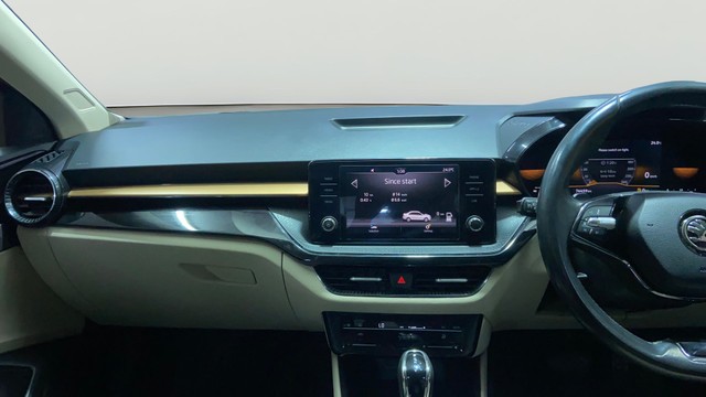 Skoda Slavia 1.0 TSI Style AT BSVI Second-hand 2022 Skoda Slavia 1.0 TSI Style AT BSVI for sale in Surat-2