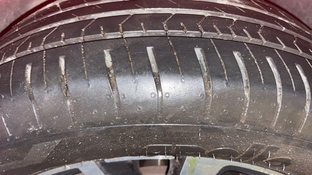 Skoda Slavia 1.0 TSI Style AT BSVI Second-hand 2022 Skoda Slavia 1.0 TSI Style AT BSVI for sale in Surat-9