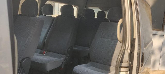 Second-hand 2013 Toyota HiAce Commuter Van for sale in Mumbai-2