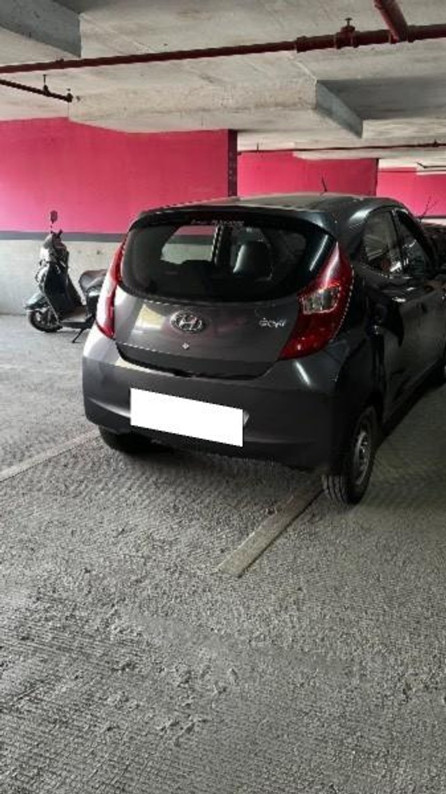 Second-hand 2017 Hyundai EON Era Plus for sale in Thane-2