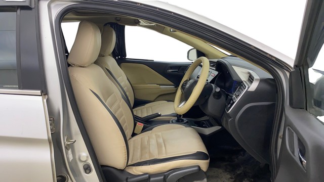 Second-hand 2016 Honda City i VTEC VX for sale in Mumbai-15