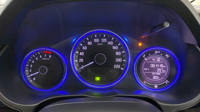 Second-hand 2016 Honda City i VTEC VX for sale in Mumbai-11