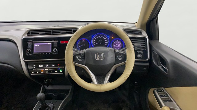 Second-hand 2016 Honda City i VTEC VX for sale in Mumbai-12