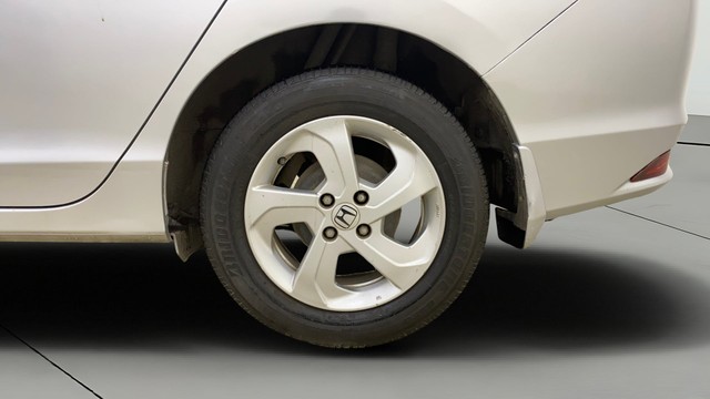 Second-hand 2016 Honda City i VTEC VX for sale in Mumbai-27