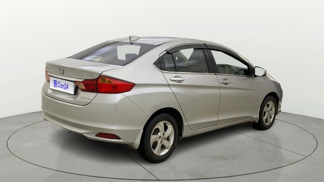 Second-hand 2016 Honda City i VTEC VX for sale in Mumbai-2