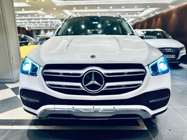 Second-hand 2022 Mercedes-Benz GLE 300d BSVI for sale in New Delhi-2