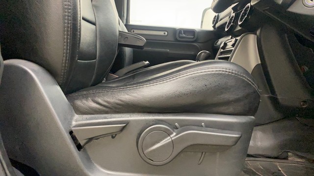 Second-hand 2021 Mahindra Thar LX 4WD Hard Top AT BSVI for sale in Hyderabad-3