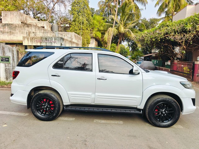 Second-hand 2015 Toyota Fortuner 4x2 Manual for sale in Pune-1