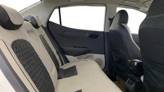 Second-hand 2021 Hyundai Aura S CNG for sale in New Delhi-5