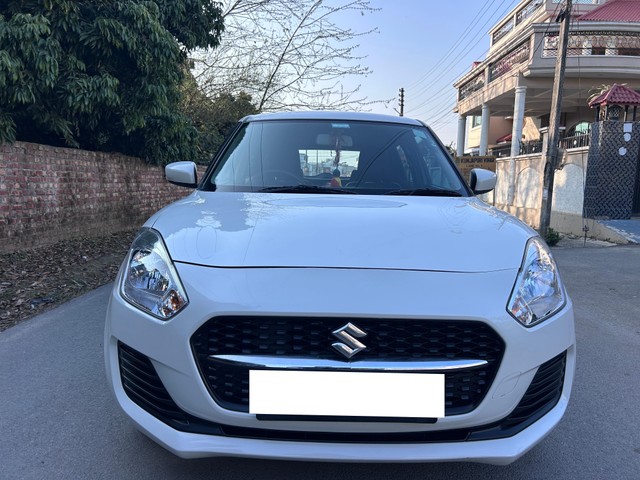 Second-hand 2023 Maruti Suzuki Swift VXI AMT BSVI for sale in Dehradun-4