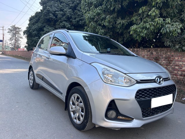 Hyundai Grand i10 1.2 CRDi Sportz Option Second-hand 2018 Hyundai Grand i10 1.2 CRDi Sportz Option for sale in Dehradun-11