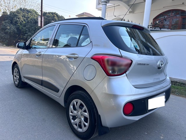 Hyundai Grand i10 1.2 CRDi Sportz Option Second-hand 2018 Hyundai Grand i10 1.2 CRDi Sportz Option for sale in Dehradun-8